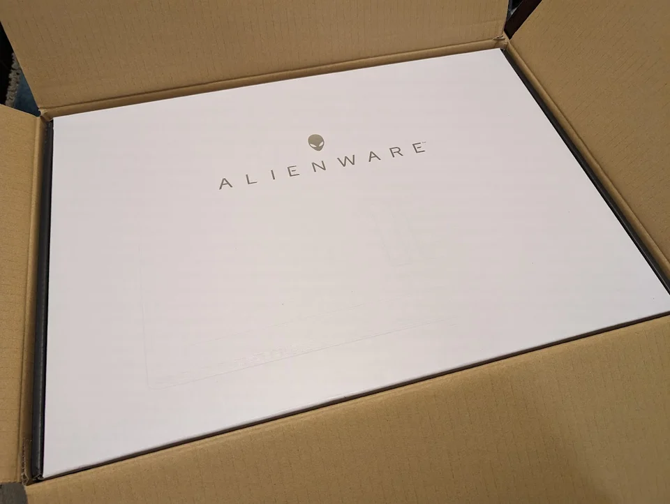 デルのゲーミングノートPC『Alienware m18』の使用感はどう？ゲーム用途として妥協しない本格派のノートPC